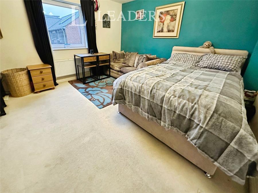 4 bedroom townhouse for sale - Sickle Way, Waterlooville, Hampshire, PO7 - Property View 3
