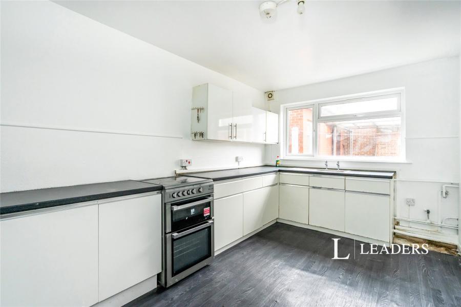 3 bedroom apartment to rent - Park Parade, Havant, Hampshire, PO9 - Property View 3