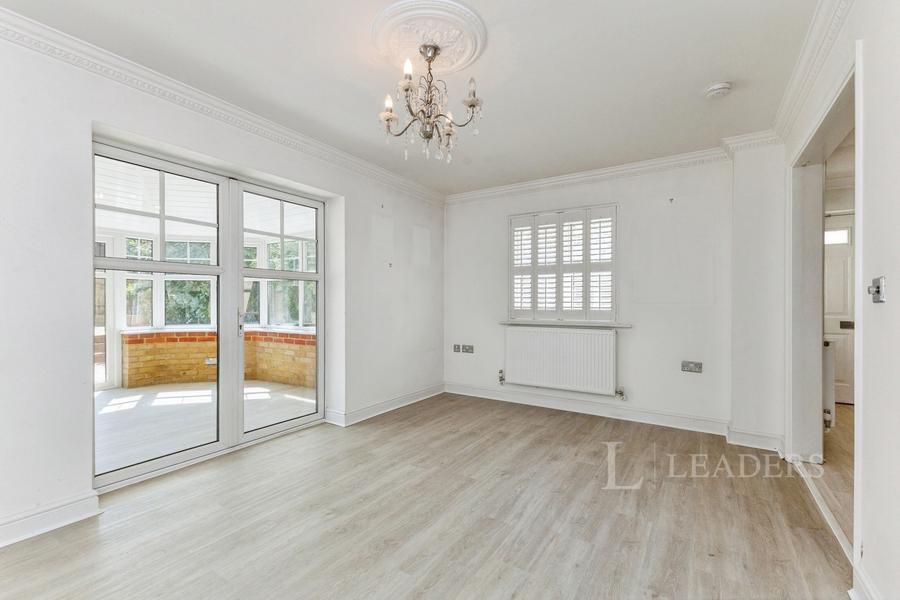4 bedroom house to rent - Duchess Court, Weybridge, Surrey, KT13 - Property View 3