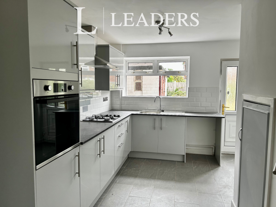 3 bedroom house to rent - Redhurst Drive, Wolverhampton, WV10 - Property View 1