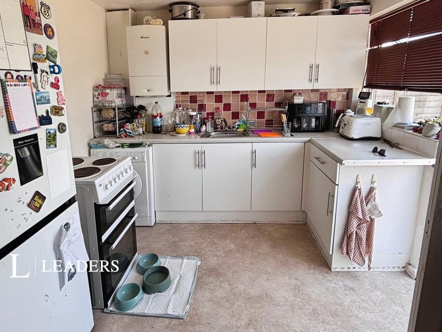 2 bedroom house for sale - Garden Close, Lancing, BN15 - Property View 3