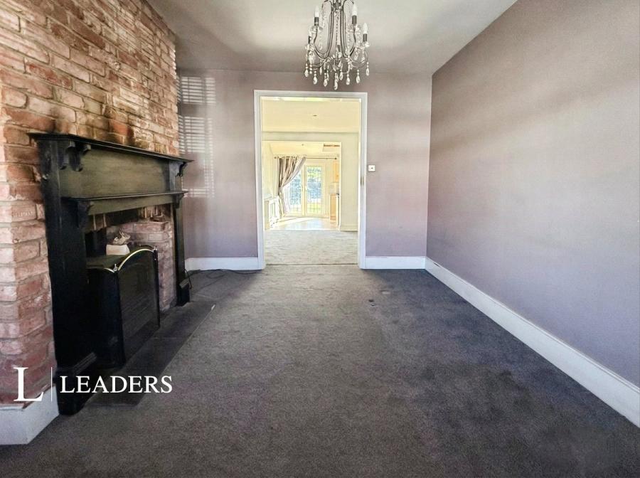 4 bedroom house for sale - Downlands Avenue, Worthing, West Sussex, BN14 - Property View 3