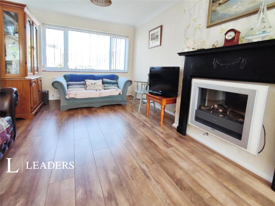3 bedroom house for sale - Shaftesbury Road, Rustington, Littlehampton, West Sussex, BN16 - Property View 2