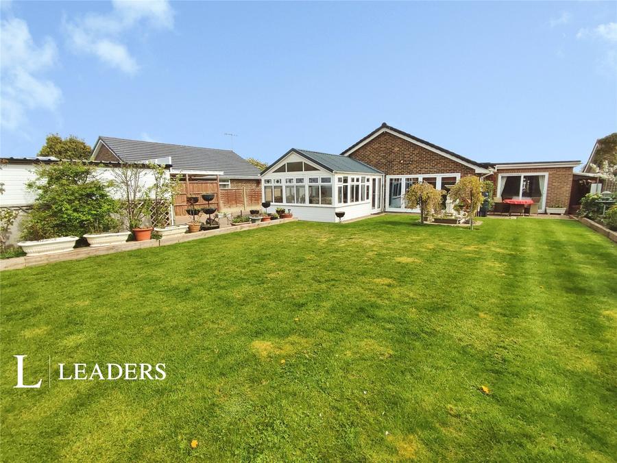 3 bedroom bungalow for sale - Tasman Close, Rustington, Littlehampton, West Sussex, BN16 - Property View 1
