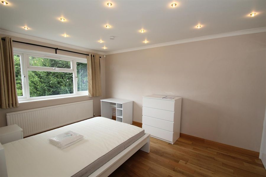 1 bedroom property to rent - Kimbers Lane, Farnham, GU9 - Property View 1