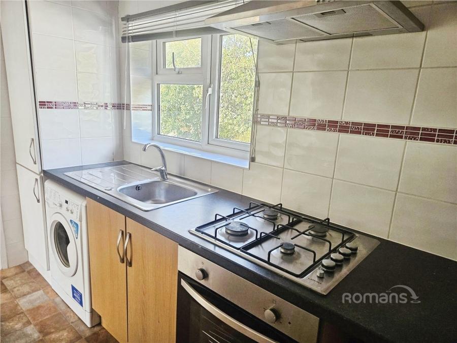 1 bedroom apartment to rent - Stafford Avenue, Slough, Berkshire, SL2 - Property View 3