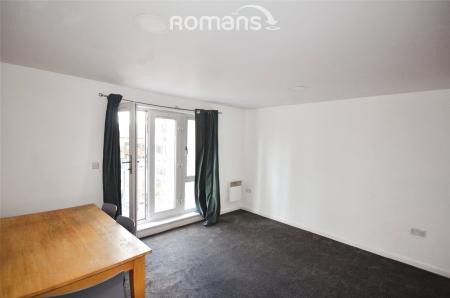 2 bedroom apartment to rent - Foundry Court, Mill Street, Slough, SL2 - Property View 3