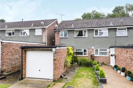 3 bedroom house to rent - Cumberland Road, Camberley, GU15 - Property View 3