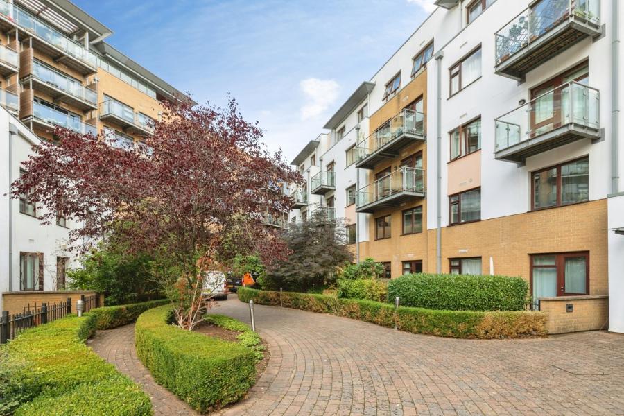 1 bedroom apartment to rent - St. David Mews, Bristol, Somerset, BS1 - Property View 1