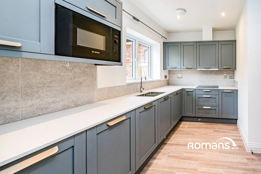 4 bedroom house to rent - Oakdale Road, Maidenhead, Berkshire, SL6 - Property View 1