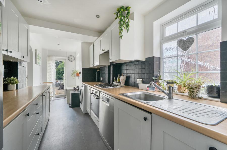 2 bedroom house for sale - Shirley Avenue, Reading, Berkshire, RG2 - Property View 3