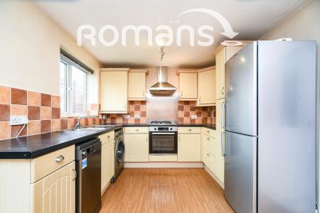 3 bedroom terraced to rent - Britten Road, Swindon, SN25 - Property View 2