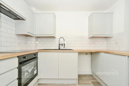 2 bedroom maisonette to rent - Darling Close, Stratton St Margaret, Swindon, Wiltshire, SN3 - Property View 3
