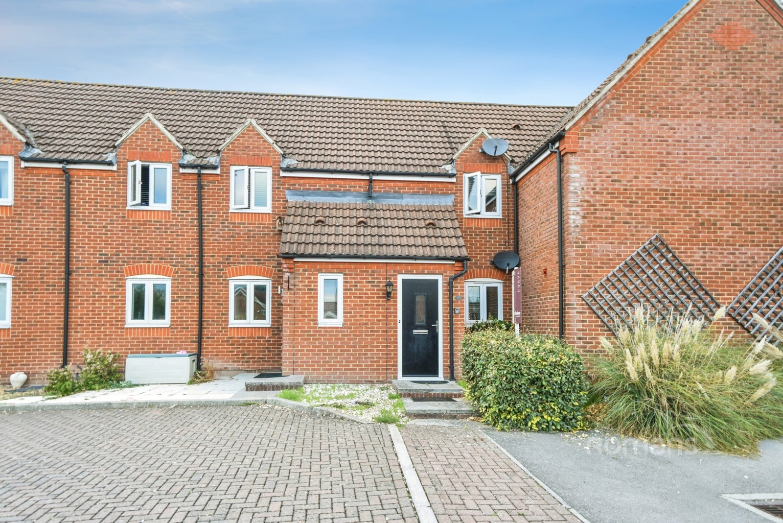 2 bedroom maisonette to rent - Darling Close, Stratton St Margaret, Swindon, Wiltshire, SN3 - Property View 1