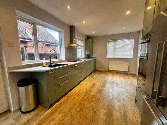 4 bedroom bungalow to rent - York Road, Windsor, Berkshire, SL4 - Property View 2