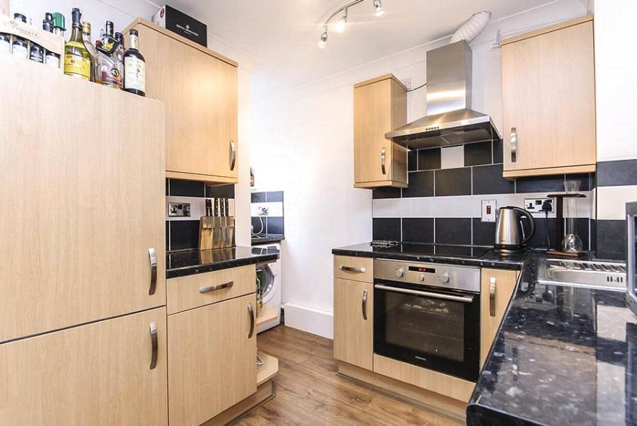 2 bedroom apartment to rent - Beaumont Road, Windsor, Berkshire, SL4 - Property View 3