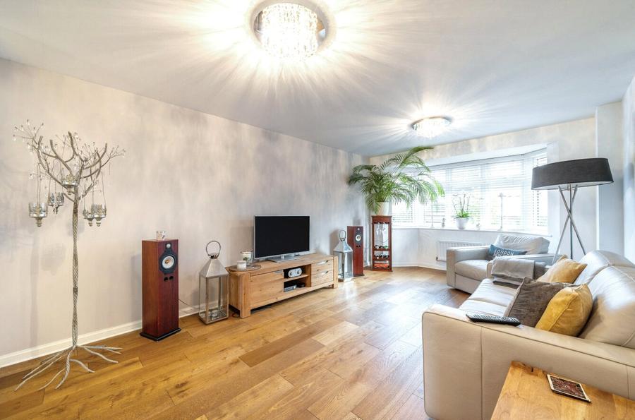 3 bedroom house for sale - Eamer Crescent, Wokingham, Berkshire, RG41 - Property View 2
