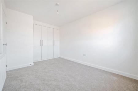 3 bedroom semi detached to rent - Bugle Grove, Finchwood Park, Wokingham, Berkshire, RG40 - Property View 3