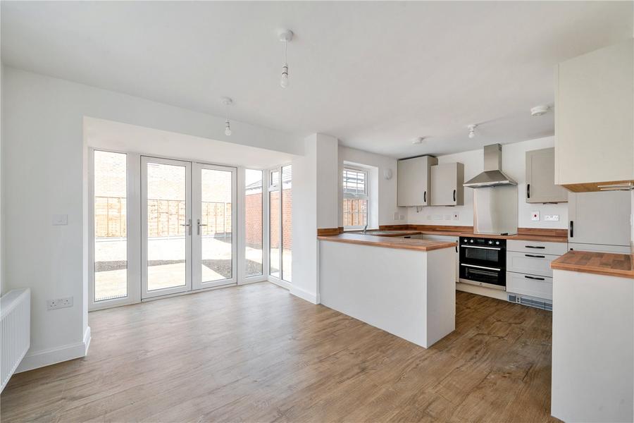 4 bedroom house to rent - Farrow Place, Finchwood Park, Wokingham, Windsor and Maidenhead, RG40 - Property View 2