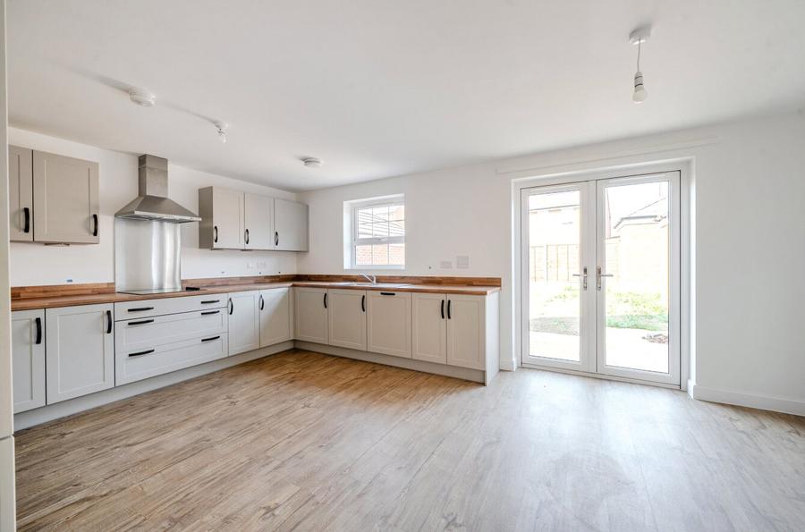 4 bedroom house to rent - Farmers Road, Finchwood Park, Wokingham, Berkshire, RG40 - Property View 2