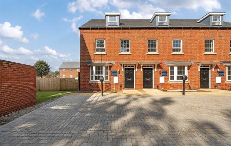 3 bedroom semi detached to rent - Bugle Grove, Finchampstead, RG40