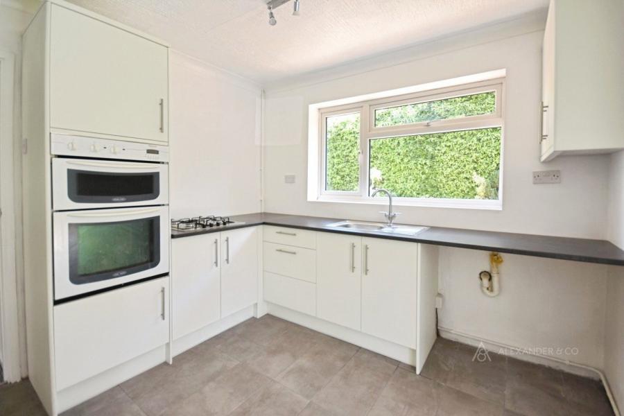 3 bedroom bungalow to rent - High Street, Burcott, Leighton Buzzard, LU7 - Property View 2