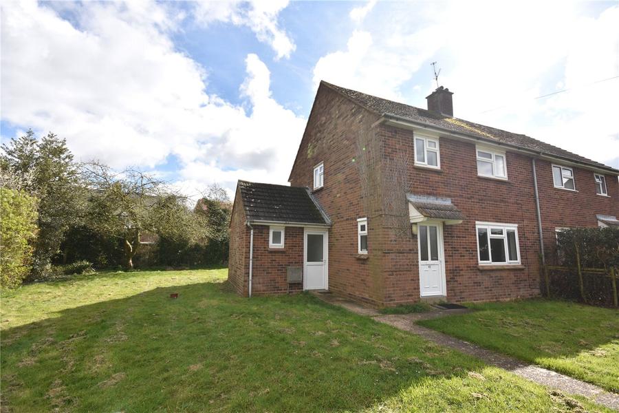 3 bedroom property to rent - Eskdale Road, Stoke Mandeville, Aylesbury, HP22 - Property View 1