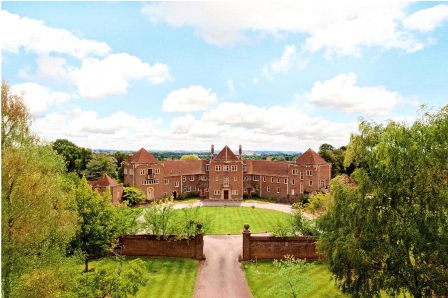 4 bedroom property to rent - Little Horwood Manor, Little Horwood, Milton Keynes, Buckinghamshire, MK17 - Property View 2