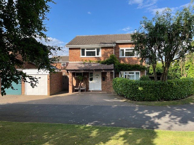 4 bedroom house for sale - Magpie Way, Winslow, Buckingham, MK18 - Property View 1