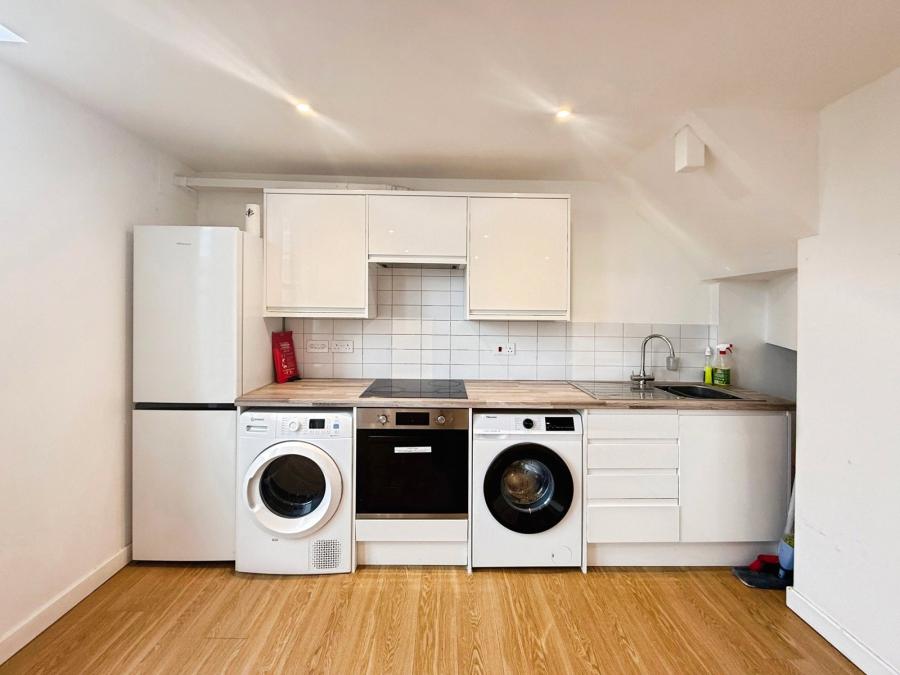 1 bedroom apartment to rent - Emlyn Walk, Newport, NP20 - Property View 2