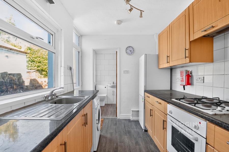 2 bedroom house to rent - Inverness Place, Roath, Cardiff, CF24 - Property View 2