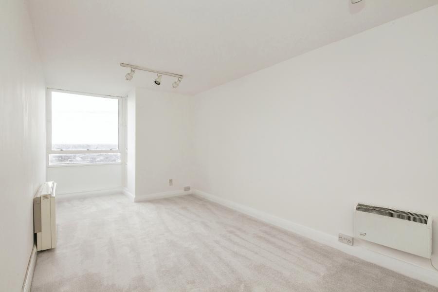 2 bedroom apartment to rent - Eagle Heights, 8 Bramlands Close, London, SW11 - Property View 3