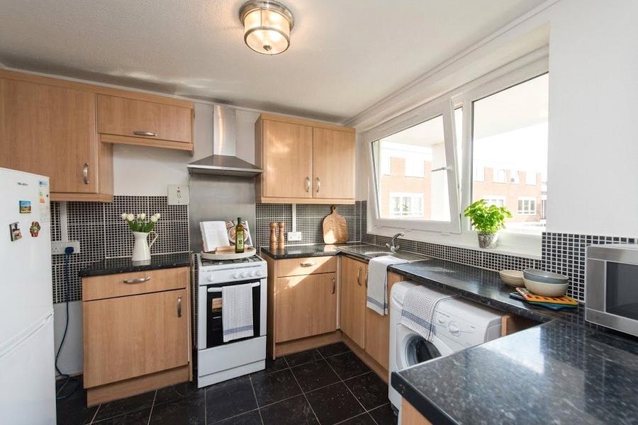 2 bedroom apartment to rent - Parkham Street, London, SW11 - Property View 1