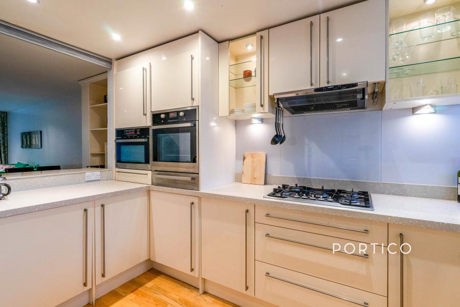 2 bedroom apartment to rent - Althorpe Mews, London, SW11 - Property View 1