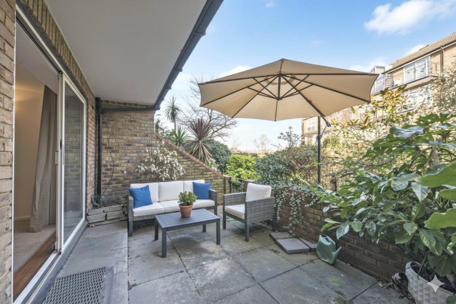 2 bedroom apartment to rent - Thorney Crescent, Morgans Walk, Battersea, SW11 - Property View 2