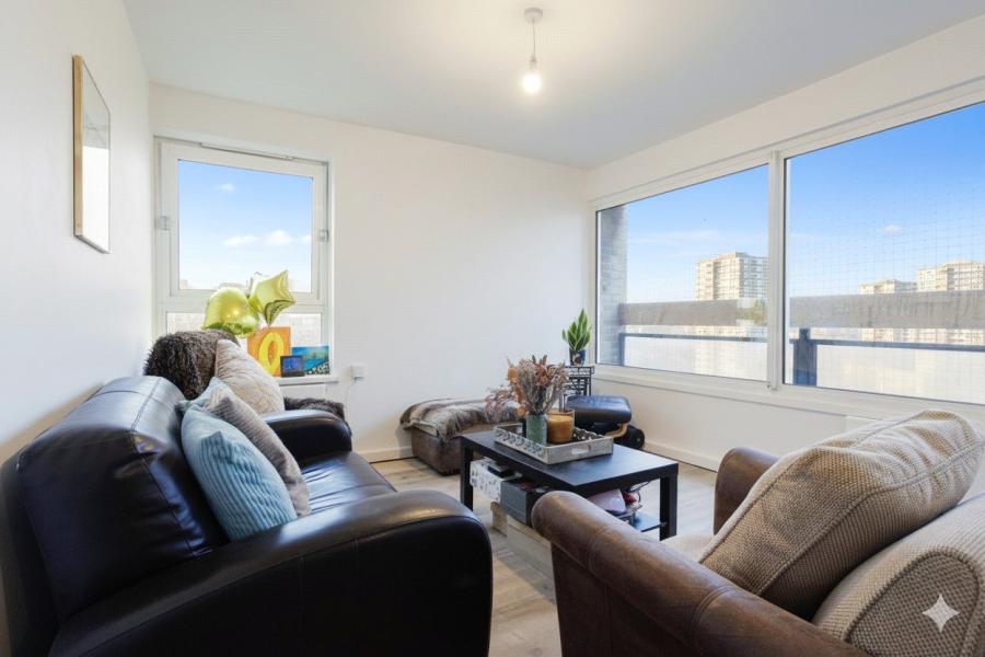 2 bedroom apartment to rent - Battersea Church Road, London, SW11 - Property View 1