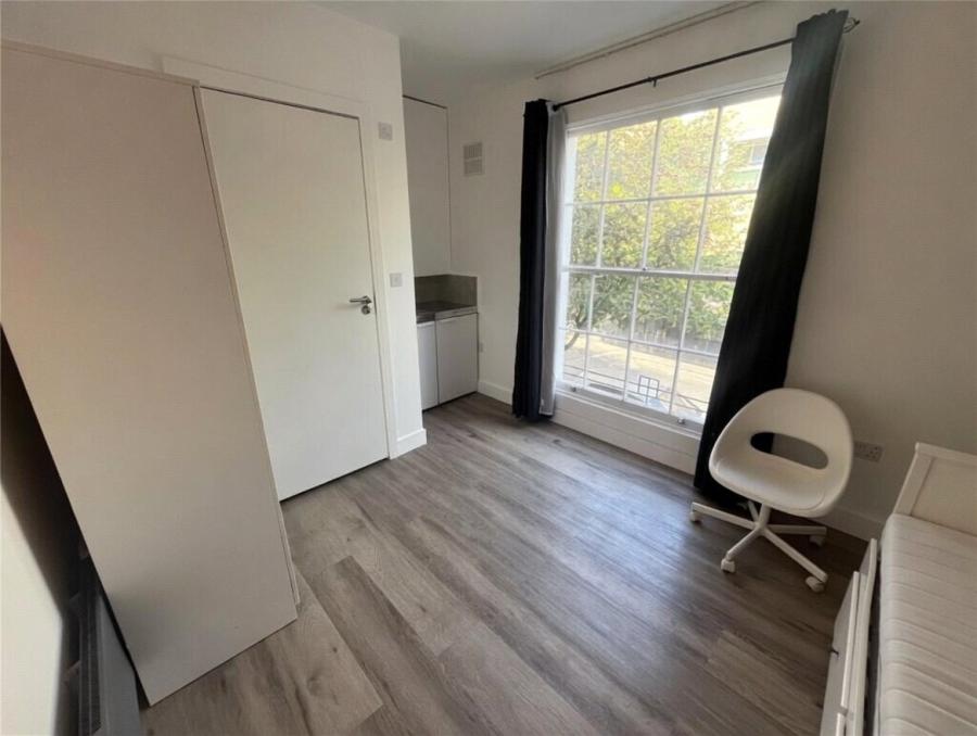 terraced to rent - Bayham Street, London, NW1 - Property View 2