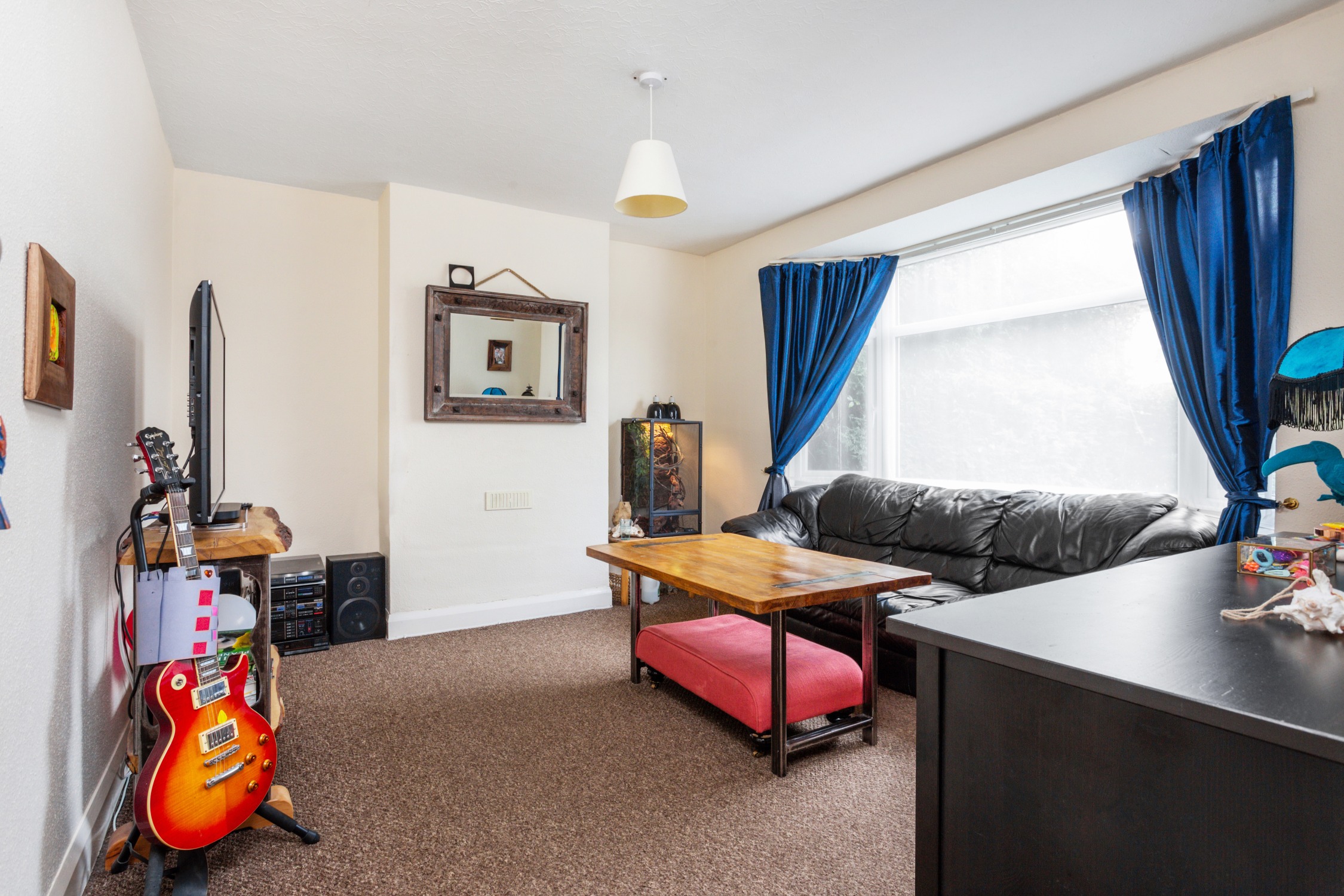 3 bedroom apartment to rent - Allnutts Road, Epping, CM16 - Property View 1