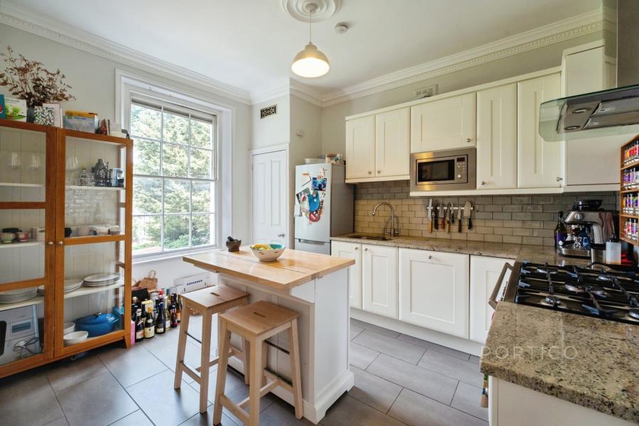 2 bedroom terraced to rent - Almorah Road, London, N1 - Property View 3