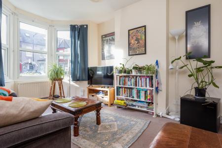 2 bedroom apartment to rent - Seymour Road, London, E10 - Property View 1