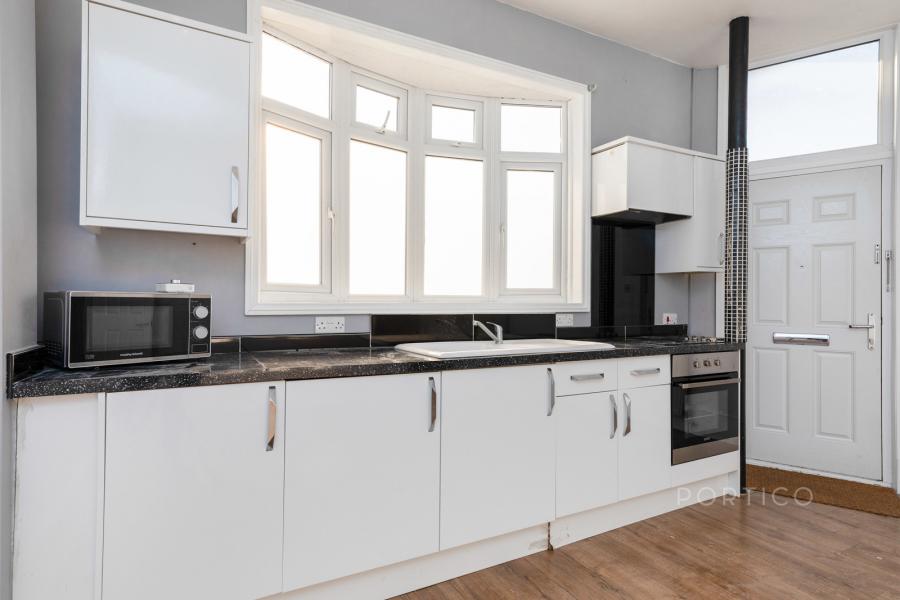 2 bedroom property to rent - Blackhorse Lane, London, E17 - Property View 3