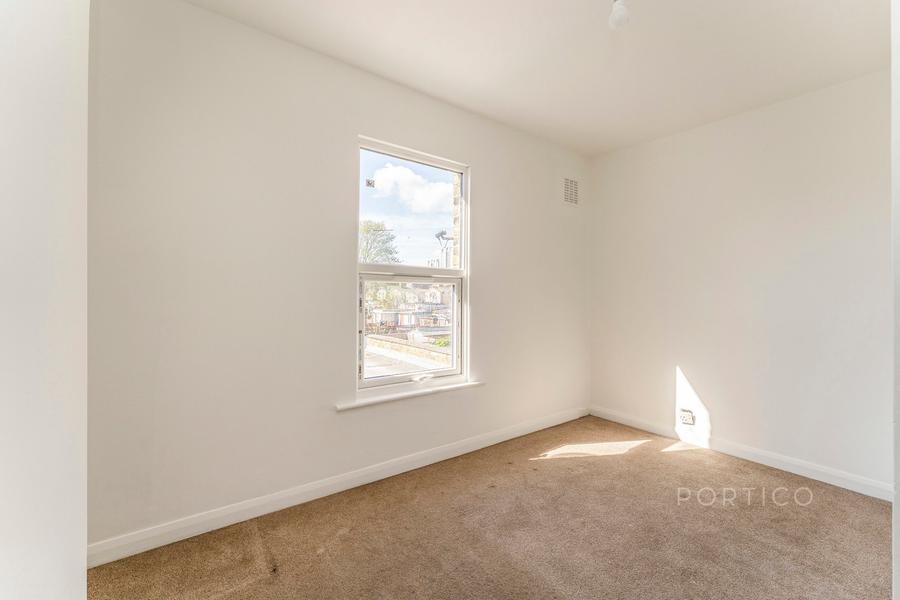 2 bedroom house to rent - Bounces Road, London, N9 - Property View 3