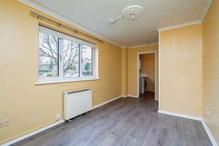 studio to rent - Liden Close, London, E17 - Property View 3