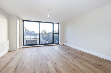 1 bedroom apartment to rent - Grosvenor Park Road, London, E17 - Property View 2
