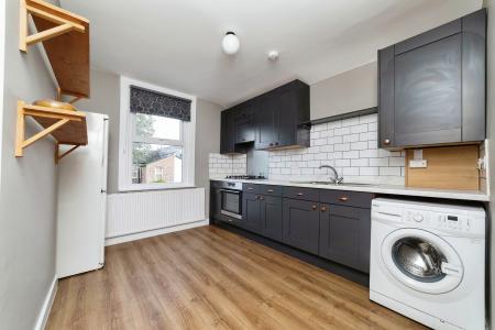 1 bedroom apartment to rent - Evelyn Road, London, E17 - Property View 2
