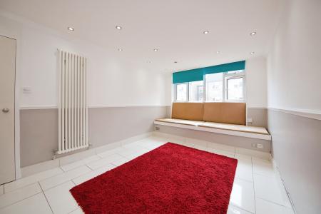 2 bedroom apartment to rent - Essex Close, London, E17 - Property View 2