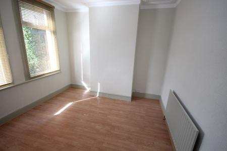 2 bedroom apartment to rent - Fleeming Road, London, E17 - Property View 3