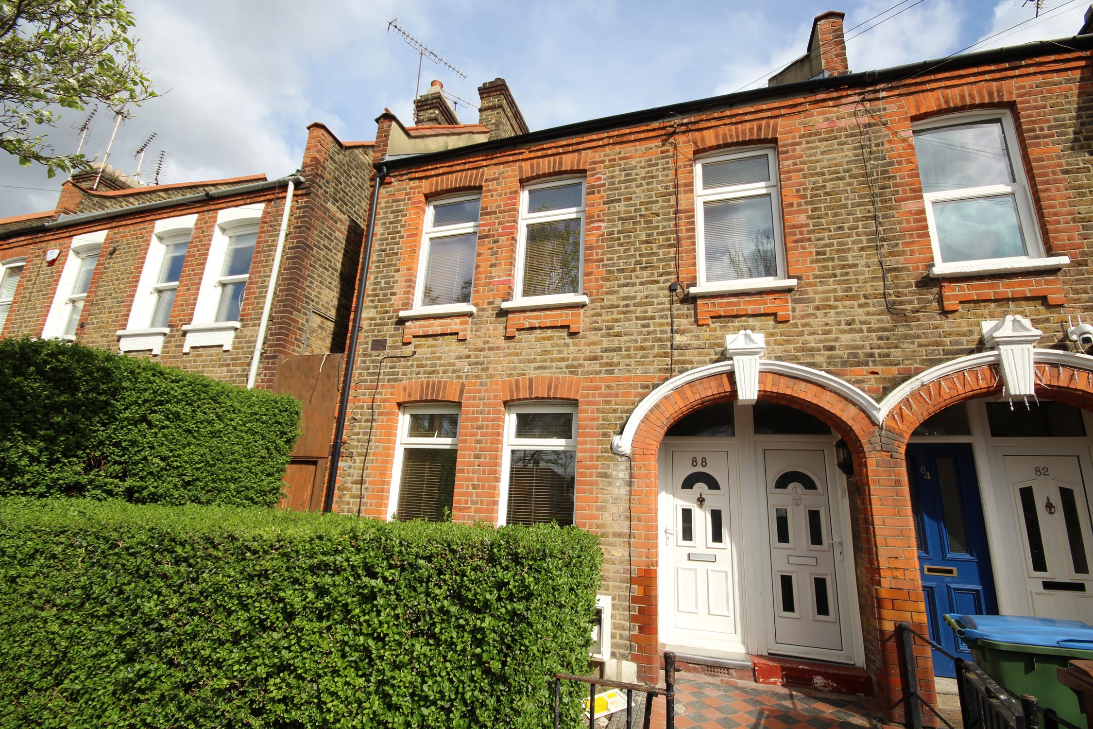 2 bedroom apartment to rent - Fleeming Road, London, E17 - Property View 1