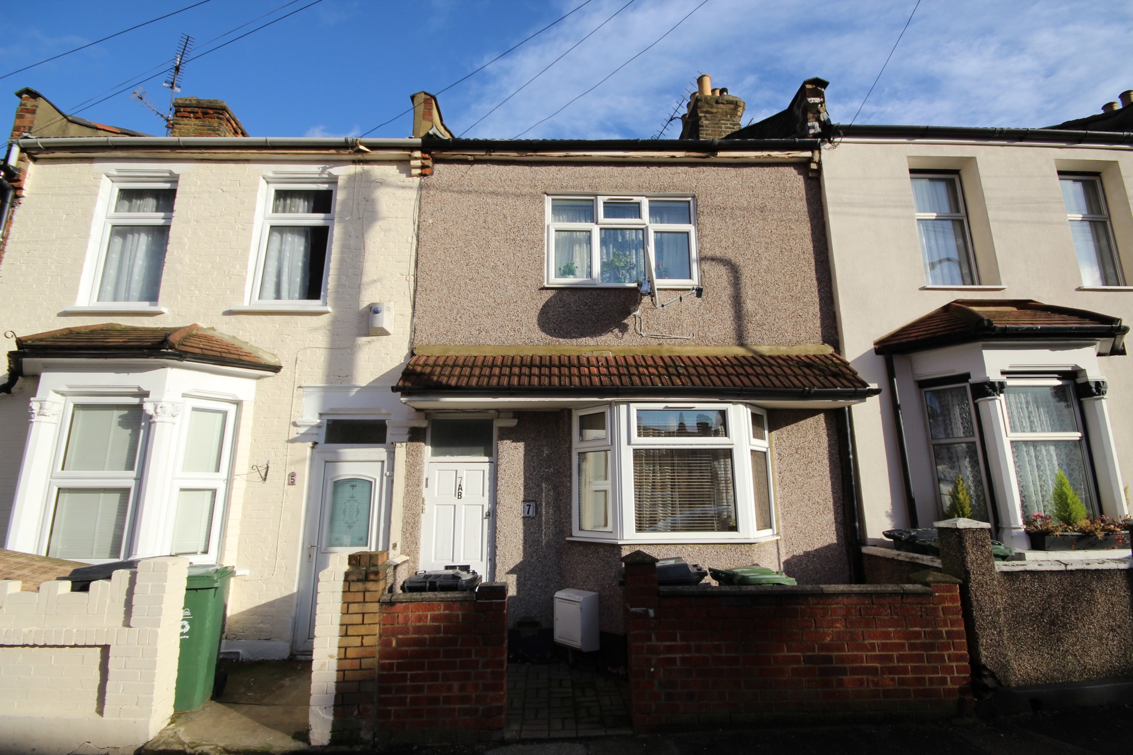 2 bedroom apartment to rent - Albion Road, London, E17 - Property View 1