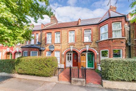 2 bedroom apartment to rent - Brettenham Road, London, E17 - Property View 1